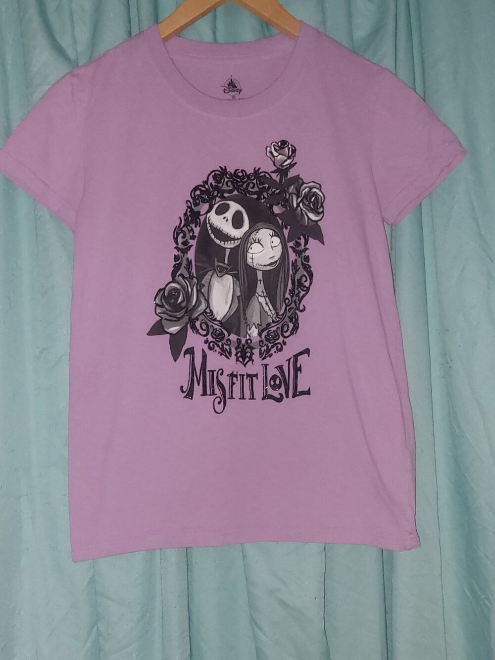 Disney The Nightmare Before Christmas "Misfit Love" Graphic T-Shirt XS
